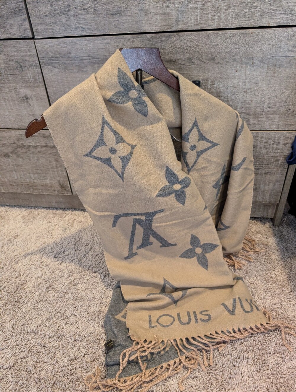 Louis Vuitton Reversible Scarf